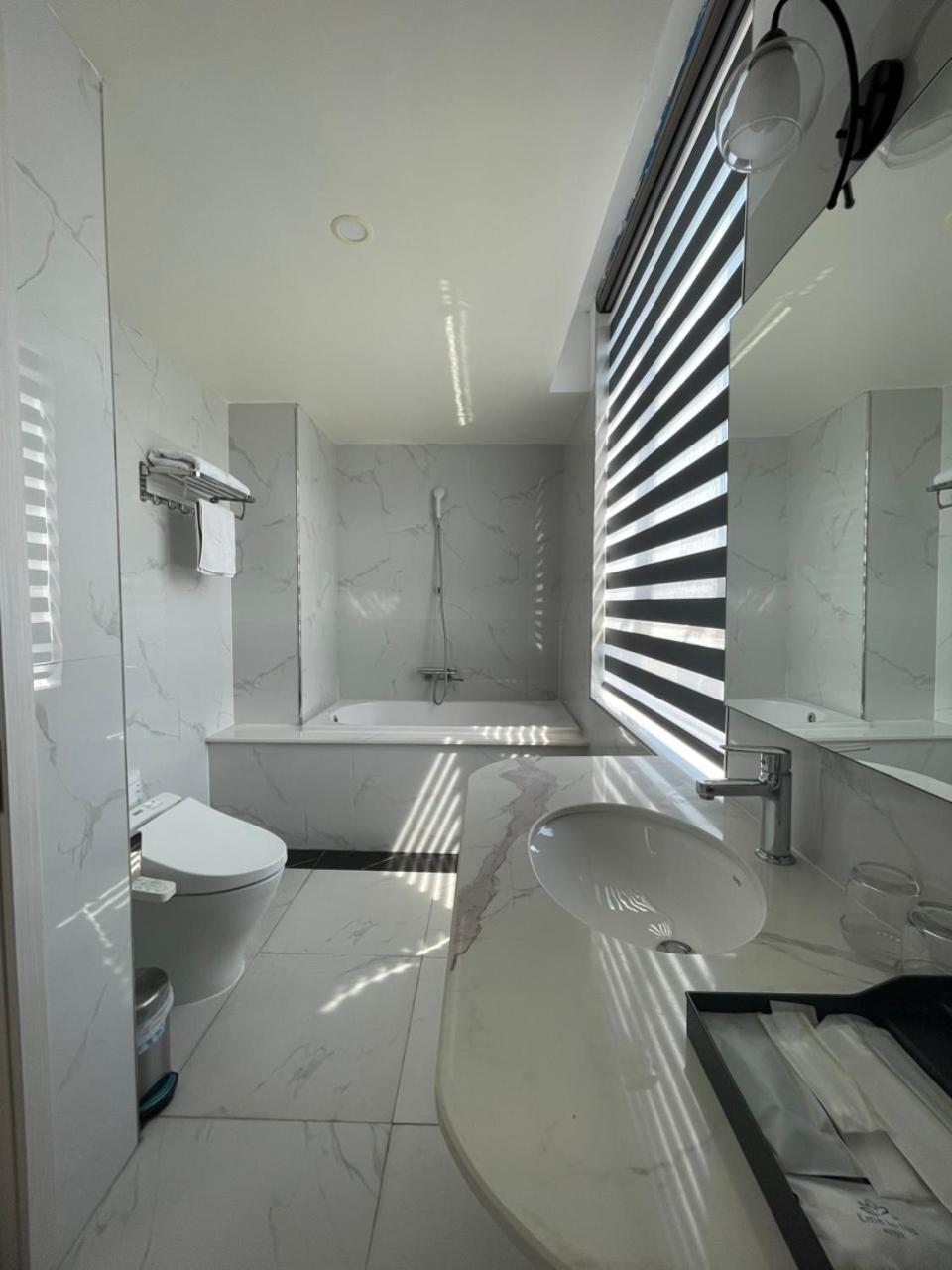 האי פונג Lotus Hotel & Apartment מראה חיצוני תמונה