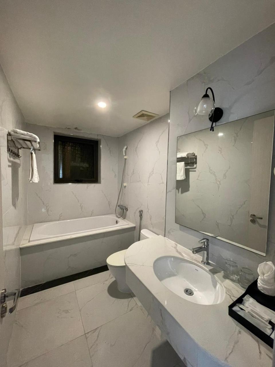 האי פונג Lotus Hotel & Apartment מראה חיצוני תמונה